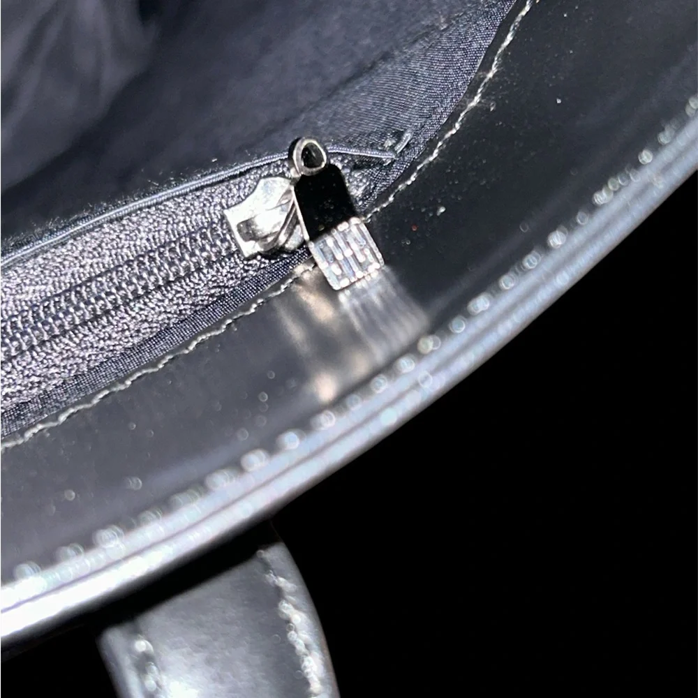 GIVENCHY Black Leather & Gun metal hardware Tote Bag - Picture 8 of 9